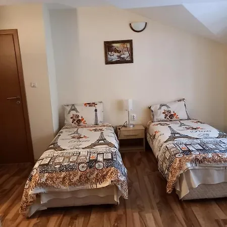 Guest Gæstehus *