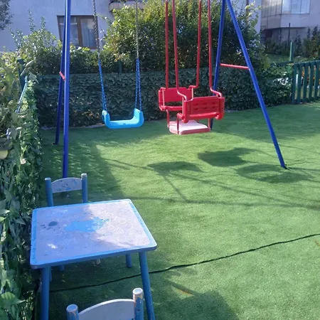 Guest 게스트하우스 *